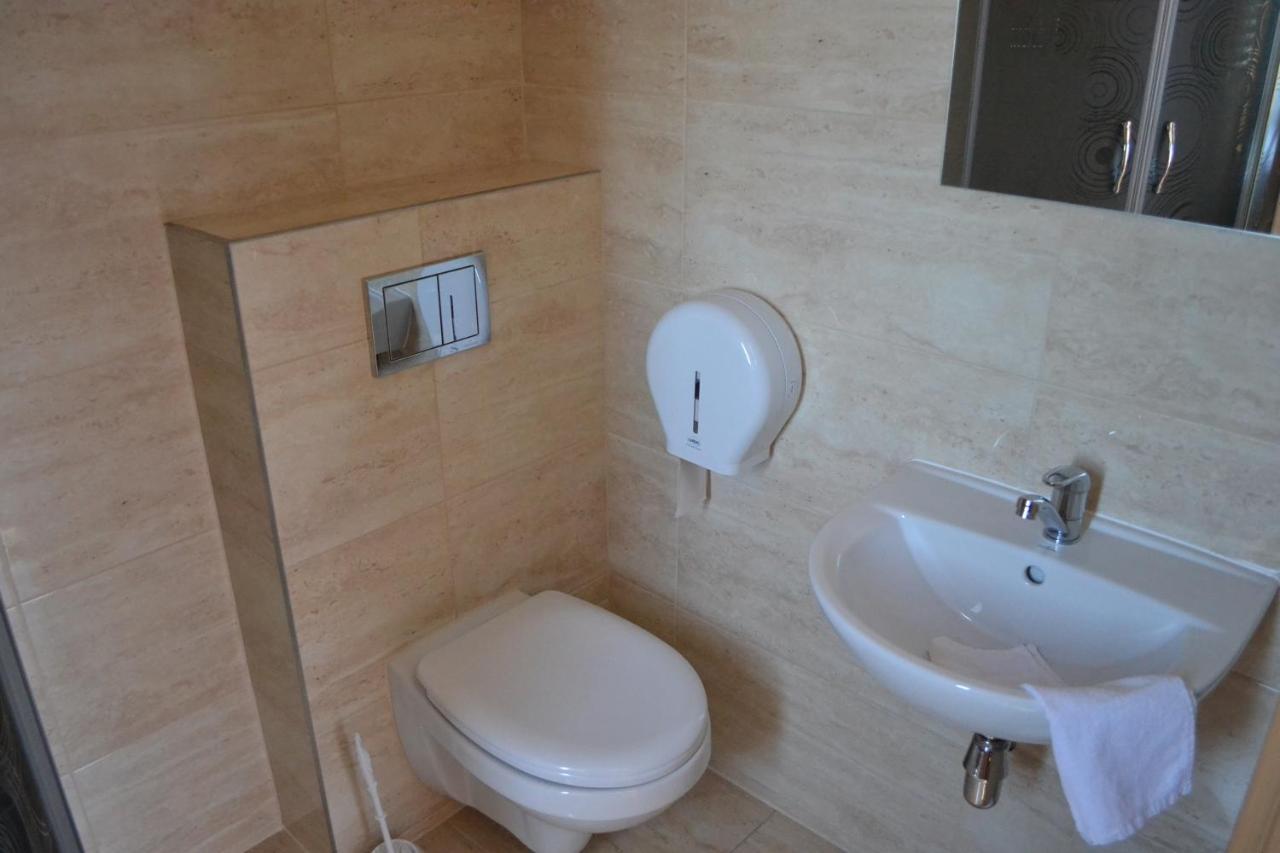 웨바 Gosciniec Kaszebe B&B 외부 사진